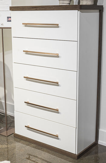 Kendanport Chest of Drawers